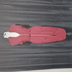 Burgundy zip down sleeveless dress with pockets